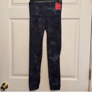 Spanx medium Tie-Dye Leggings in Blue/Gray